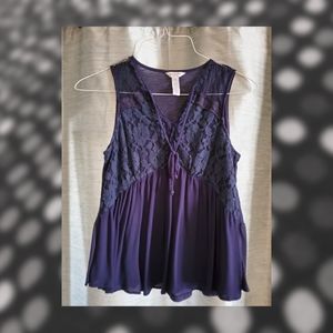Arizona • XL • Sleeveless Blouse